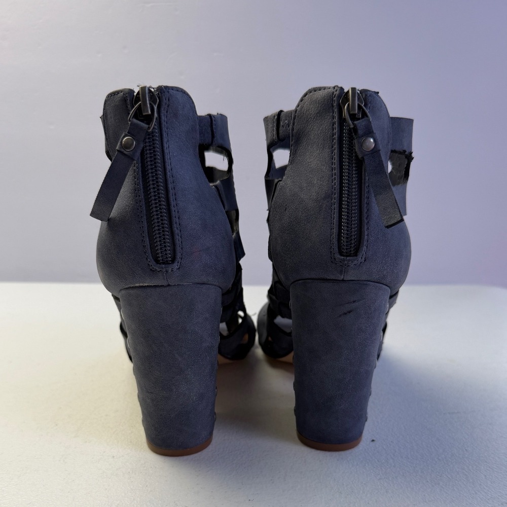 Indigo Rd Womens 10 Blue Gladiator Block Heel Sandals Cage Strappy Boho - Picture 2 of 10